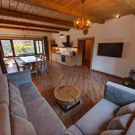 5 стефанія Chalet Mykulychyn