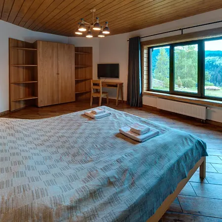 5 стефанія Chalet