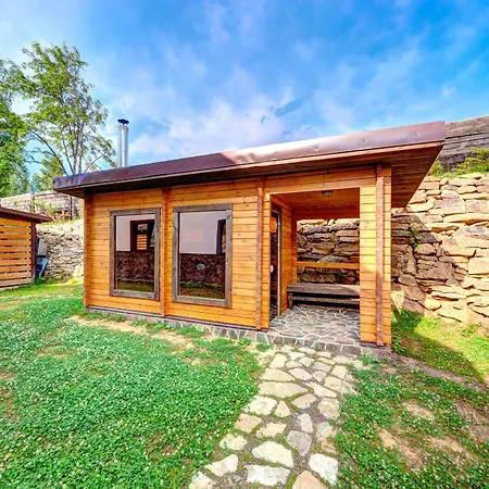 5 стефанія Chalet